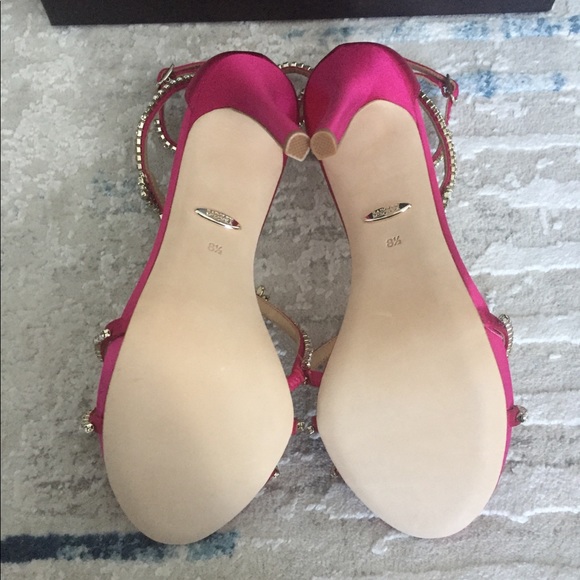 Badgley Mischka Hodge Strappy Sandal - Picture 6 of 6